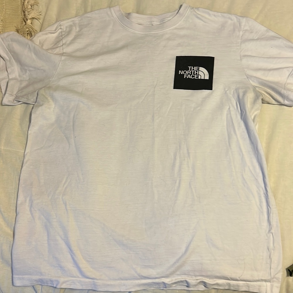 White north face logo tee